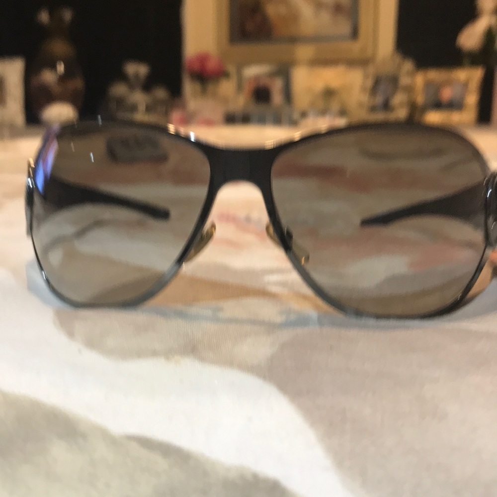 Sun glasses